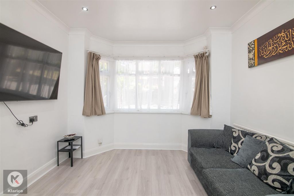 Property photo 2 of 20 Colevalleyrd-25.Jpg