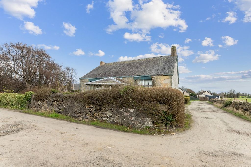 Property photo 2 of 24 Front