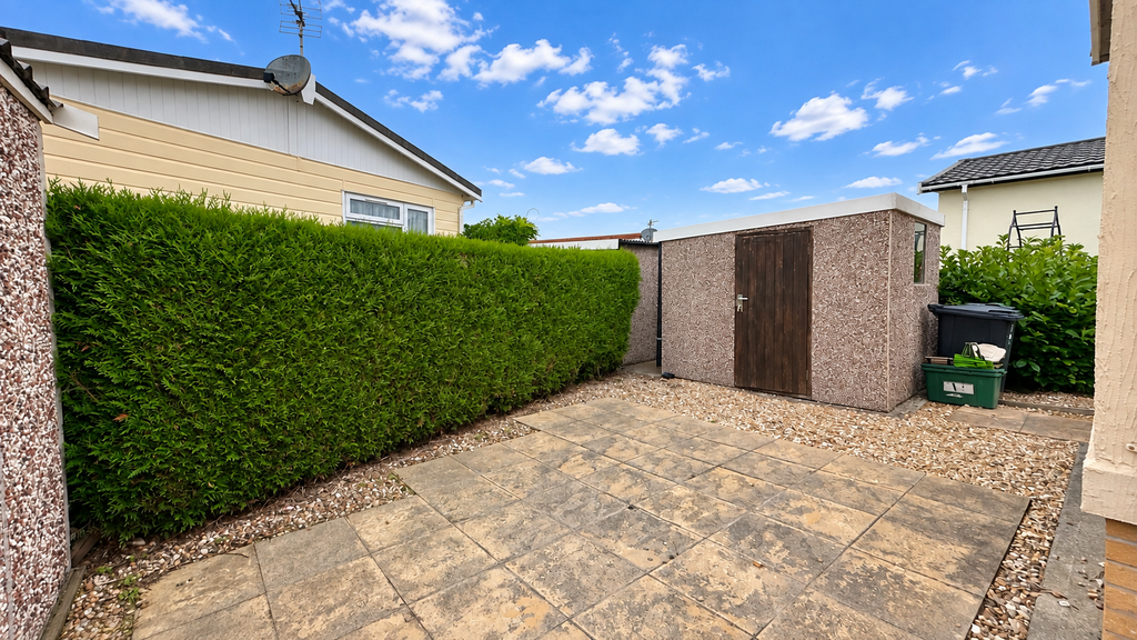Property photo 2 of 18 9A5B734F-30Bb-4283-A3E4-C2B011A24A27