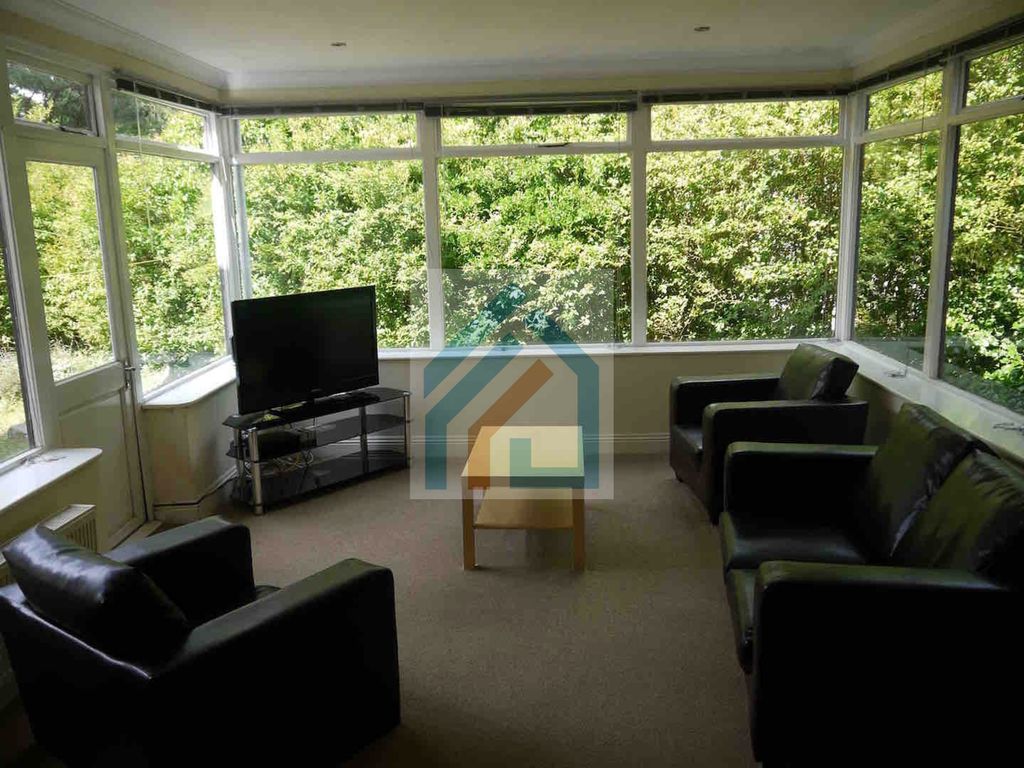 Property photo 1 of 4 F2-16Rc06