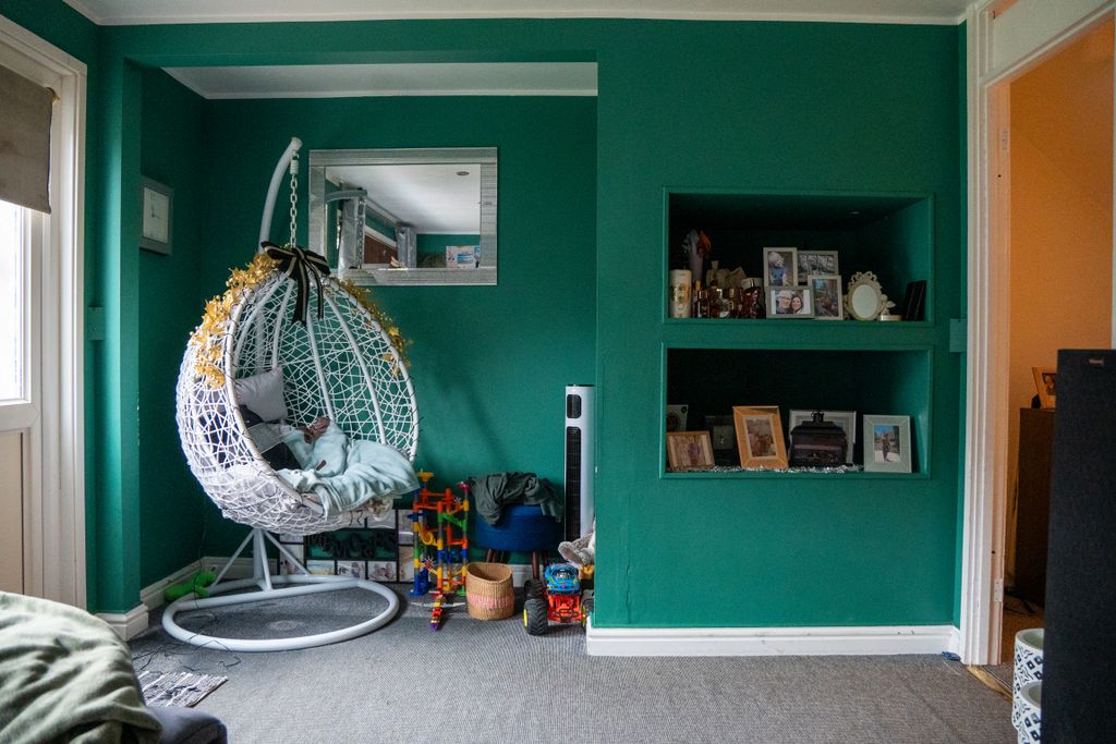 Property photo 3 of 12