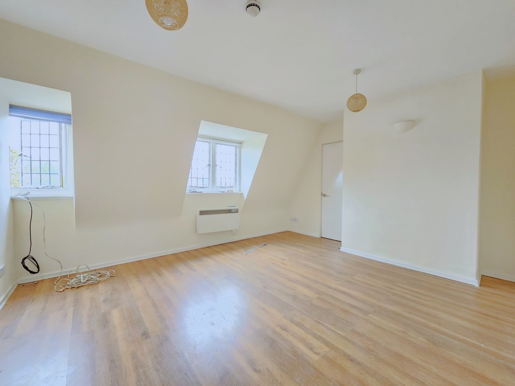 Property photo 1 of 4