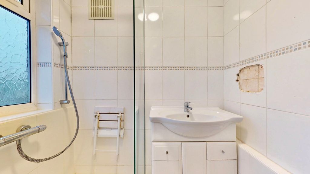 Property photo 2 of 30 Picture No. 44