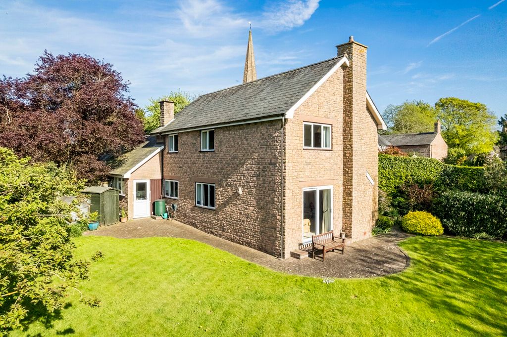 Property photo 1 of 30 Picture No. 41