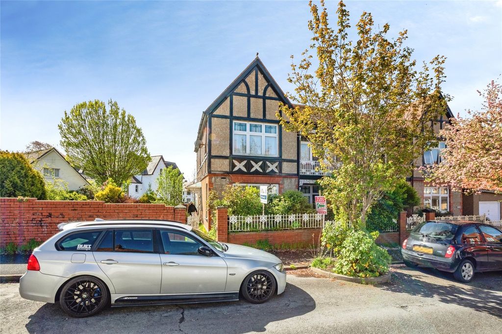 Property photo 2 of 26 Picture No. 21