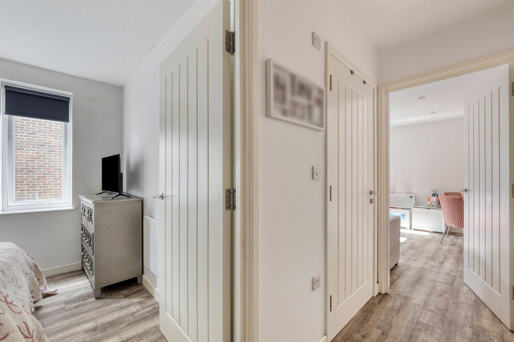 Property photo 2 of 12 Picture No. 05