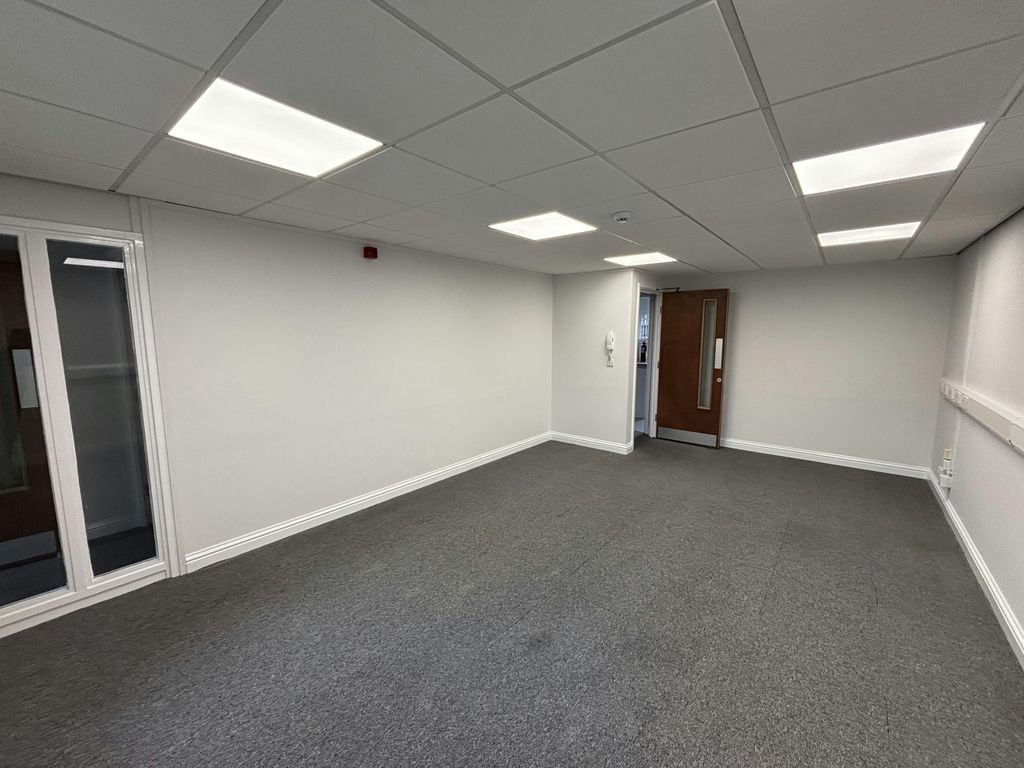 Property photo 2 of 13 Img_2760.Jpg