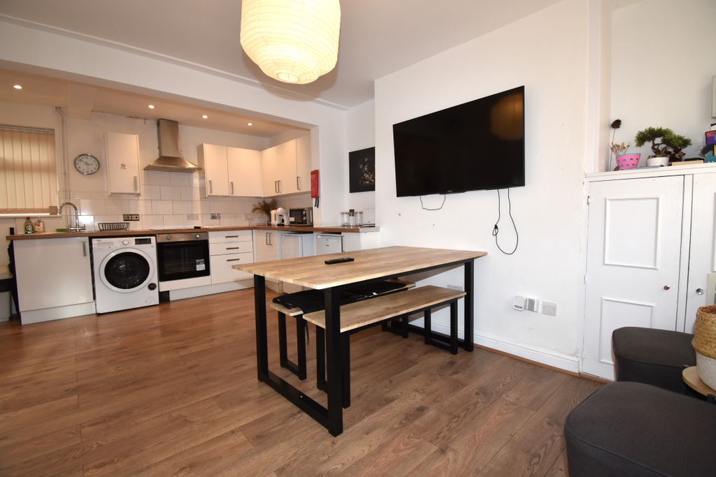 Property photo 3 of 12 Dsc_0134