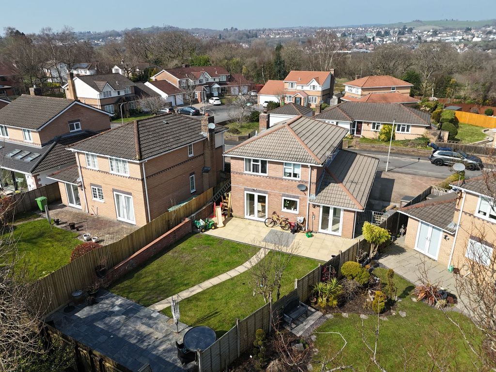 Property photo 3 of 32 Be81721d-5150-4d6c-A9A5-5778770A0Ba4.Jpeg