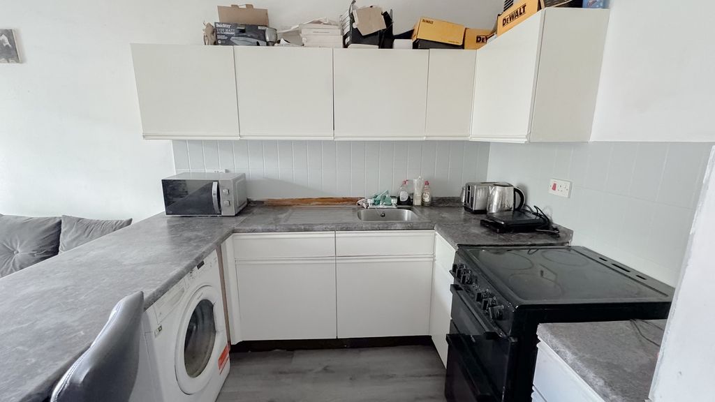 Property photo 3 of 14 Not Specified