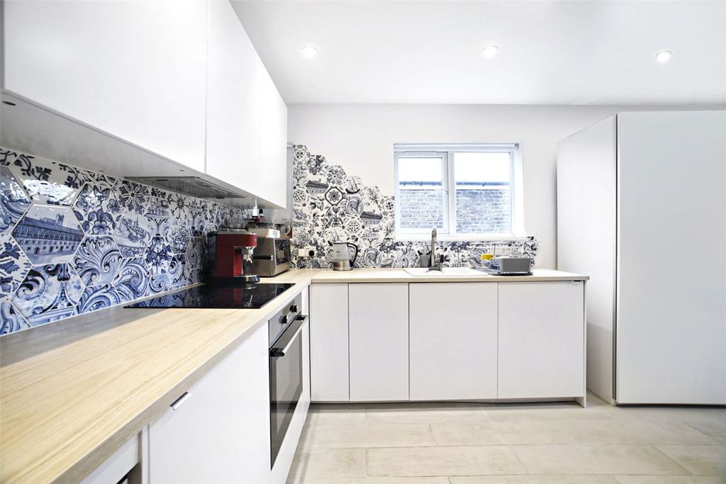 Property photo 2 of 4