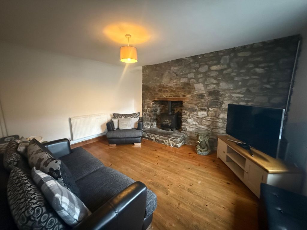 Property photo 3 of 5