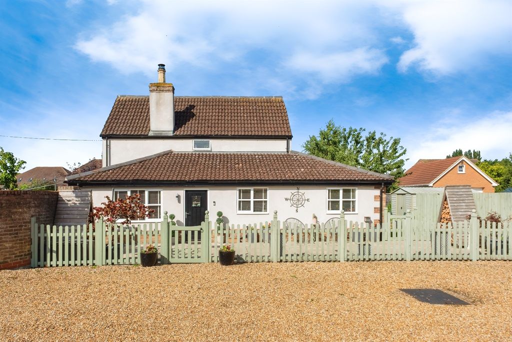 Property photo 1 of 33