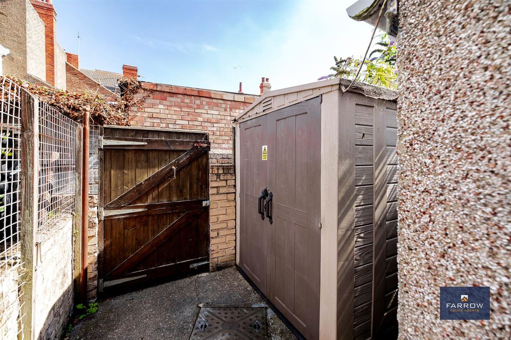 Additional image 21 of 3 bed terraced house for saleSidney Street, Cleethorpes DN35
