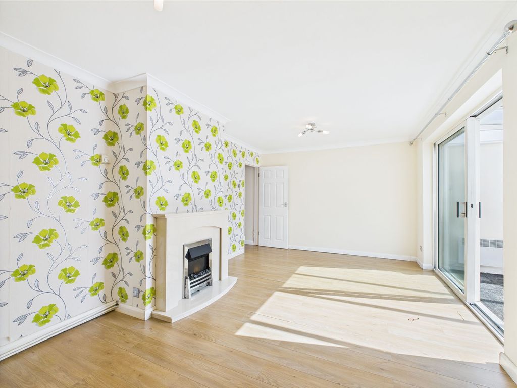 Property photo 3 of 21