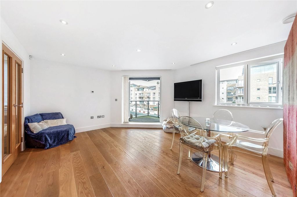 Property photo 1 of 16 Picture No. 18