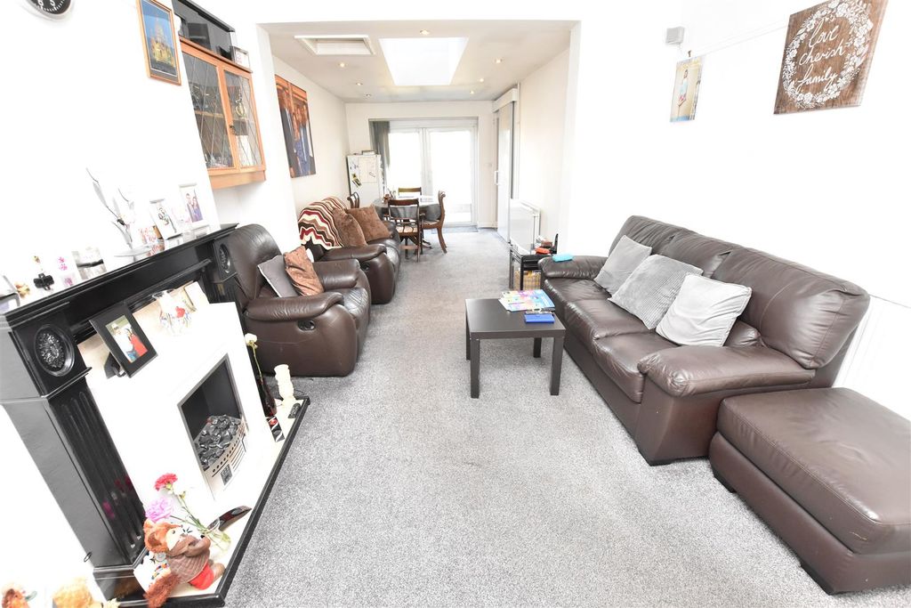 Property photo 3 of 11 Dsc_0483 - Copy (4).Jpg