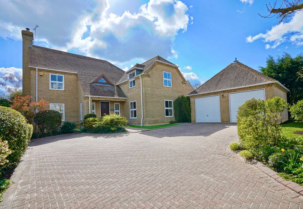 Property photo 1 of 31