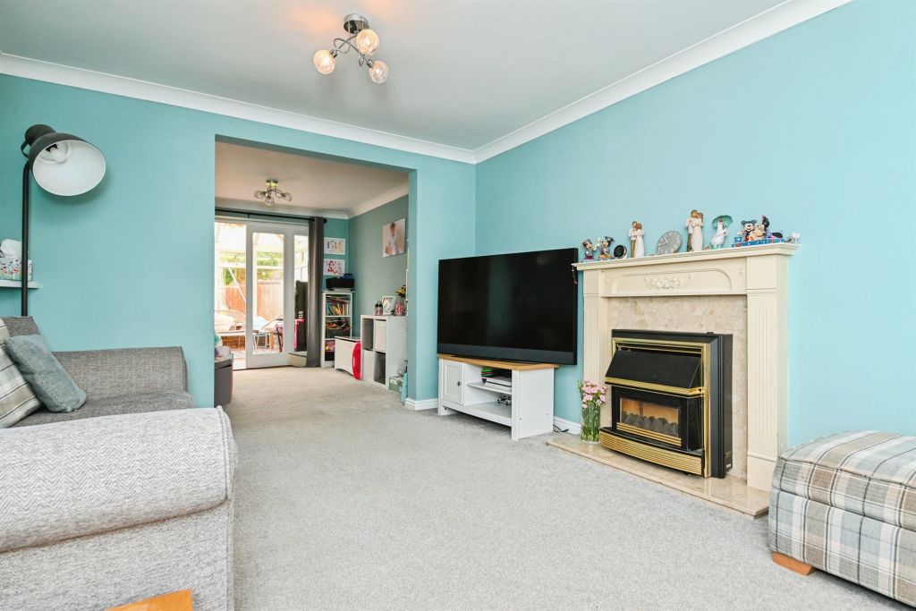 Property photo 3 of 18