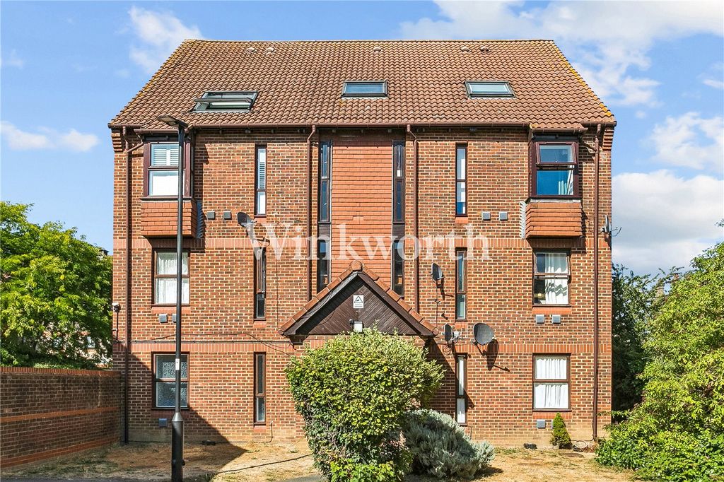 Property photo 2 of 11 Picture No. 13