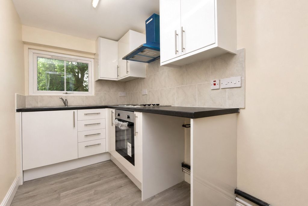 Property photo 3 of 6 Picture No. 05