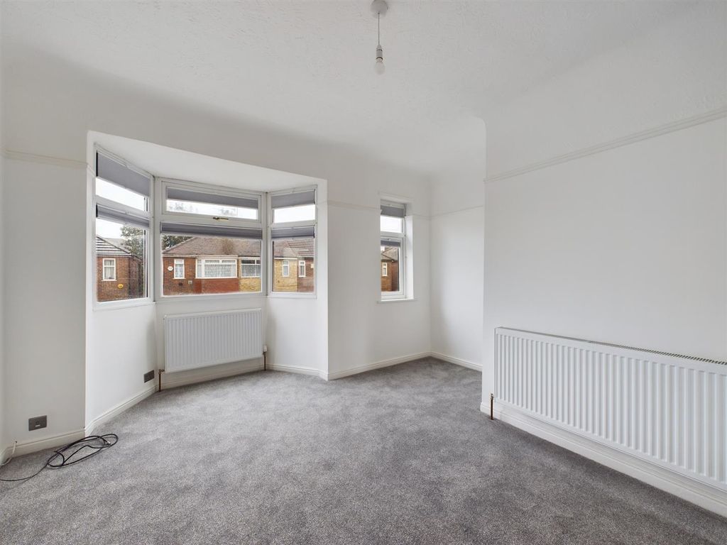 Property photo 3 of 21 Cam03844G0-Pr0080-Still002.Jpg