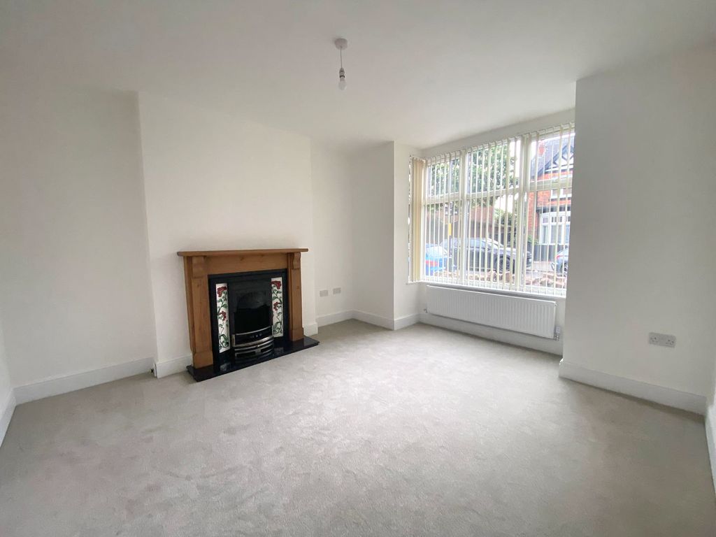 Property photo 3 of 33