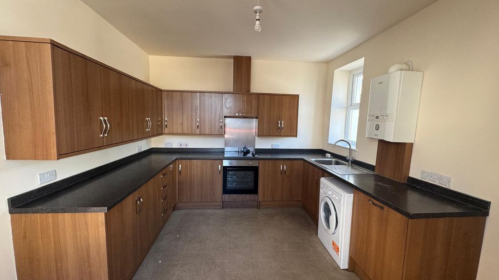 Property photo 3 of 12 Img_9563