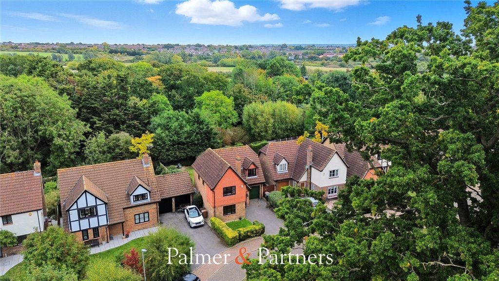 Property photo 1 of 33 Picture No. 44