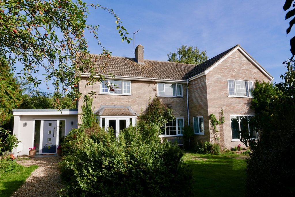 Property photo 1 of 21