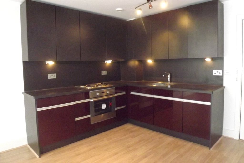 Property photo 3 of 8 Picture No. 02
