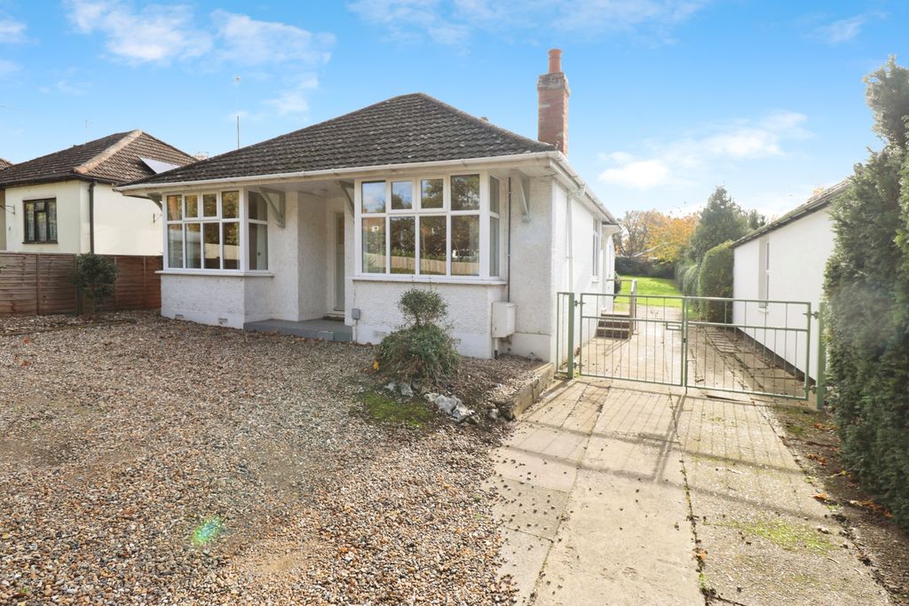 Property photo 1 of 8