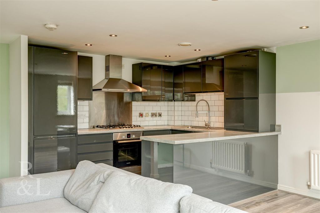 Property photo 2 of 14 Export-12.Jpg