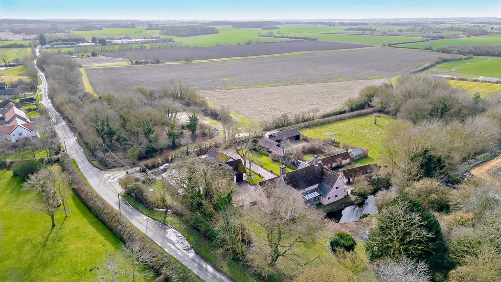 Property photo 1 of 24 Aerial Location