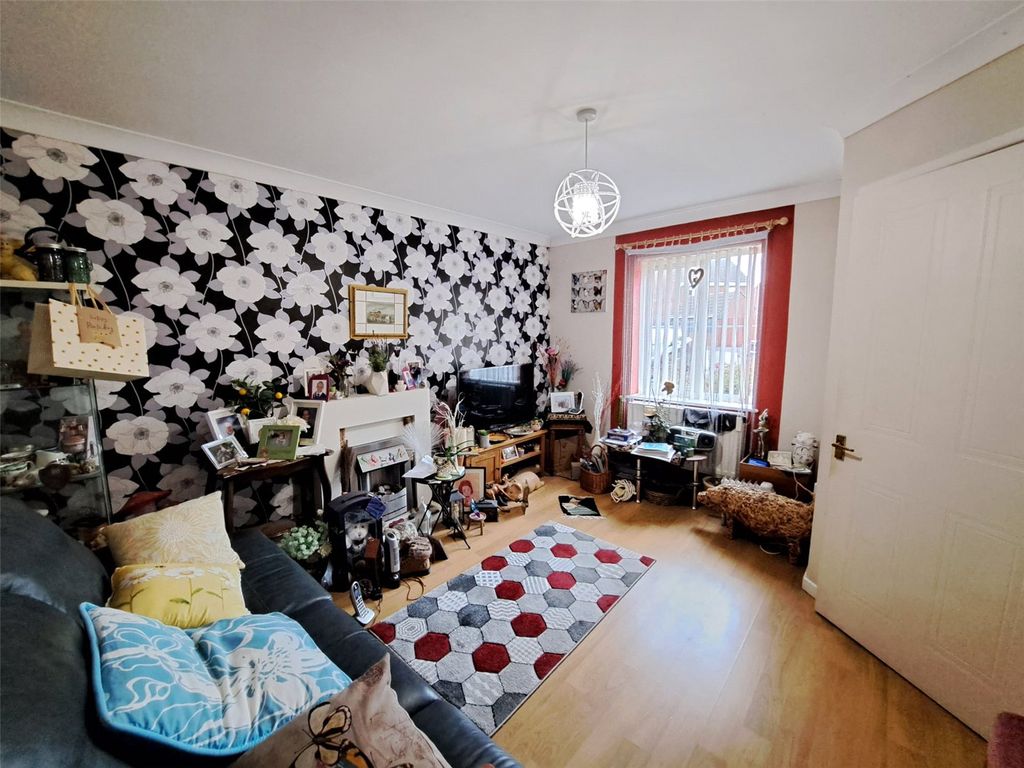 Property photo 3 of 12 Picture No. 03