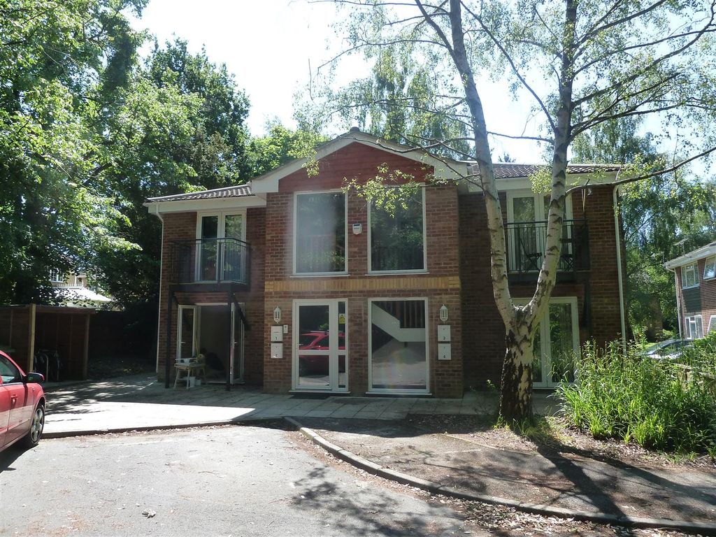 Property photo 1 of 6