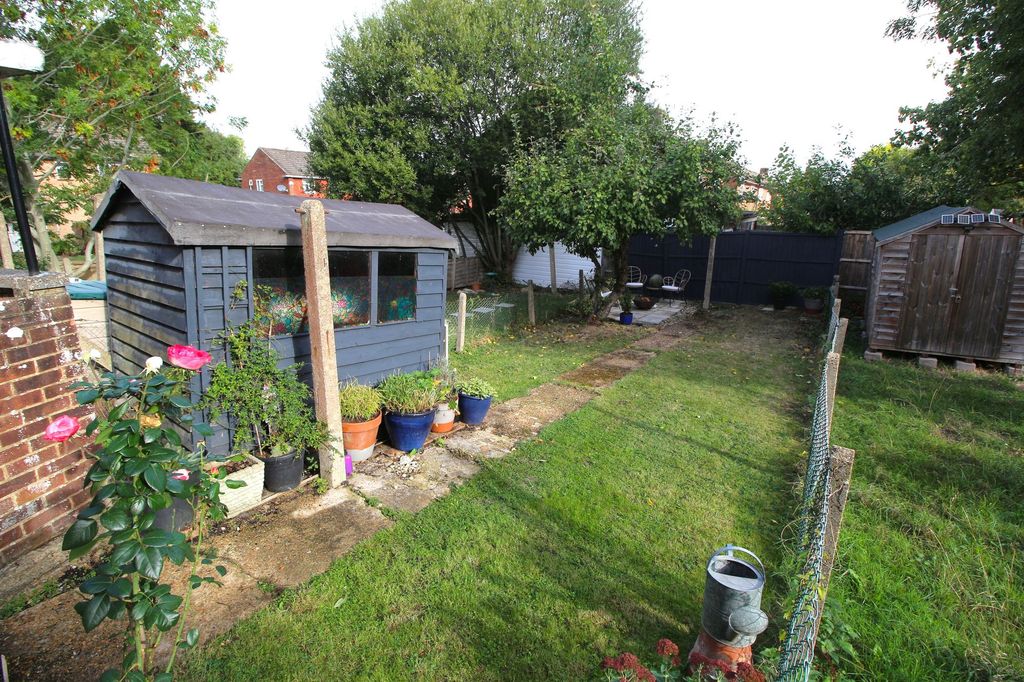 Property photo 2 of 8
