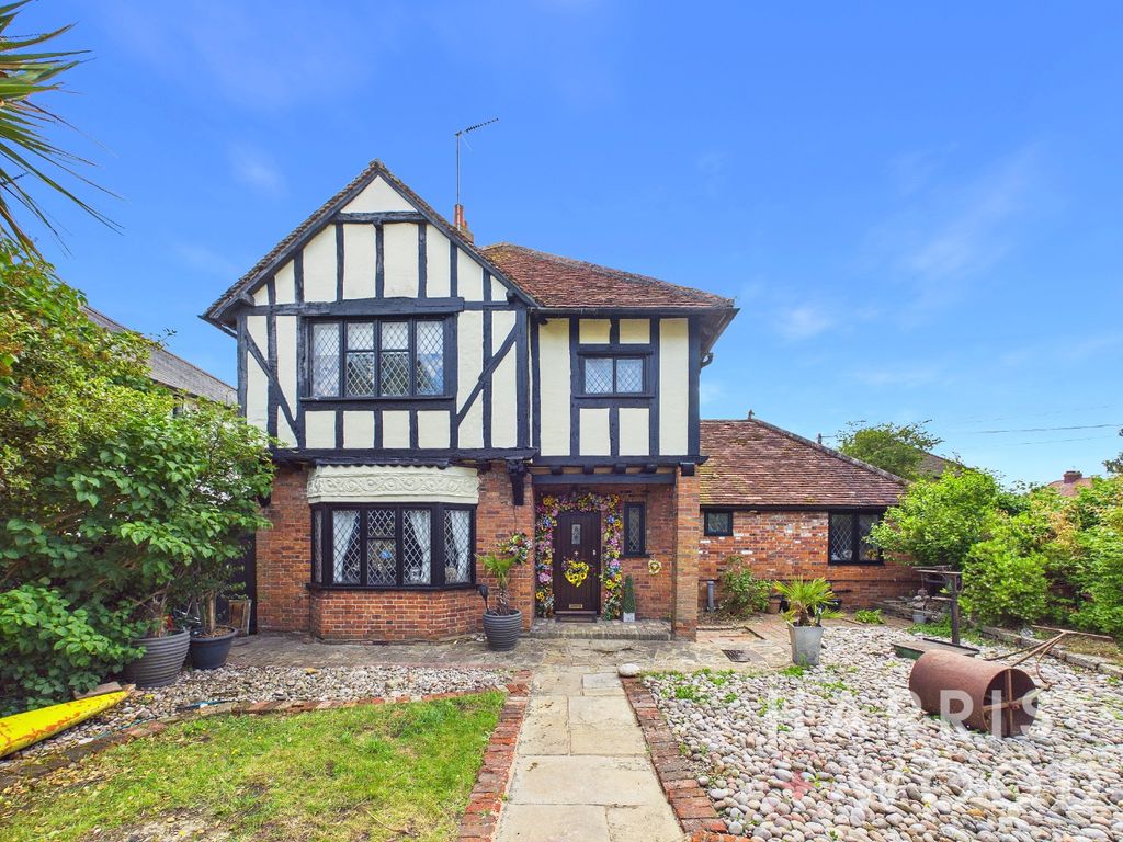 Property photo 1 of 31 5186590
