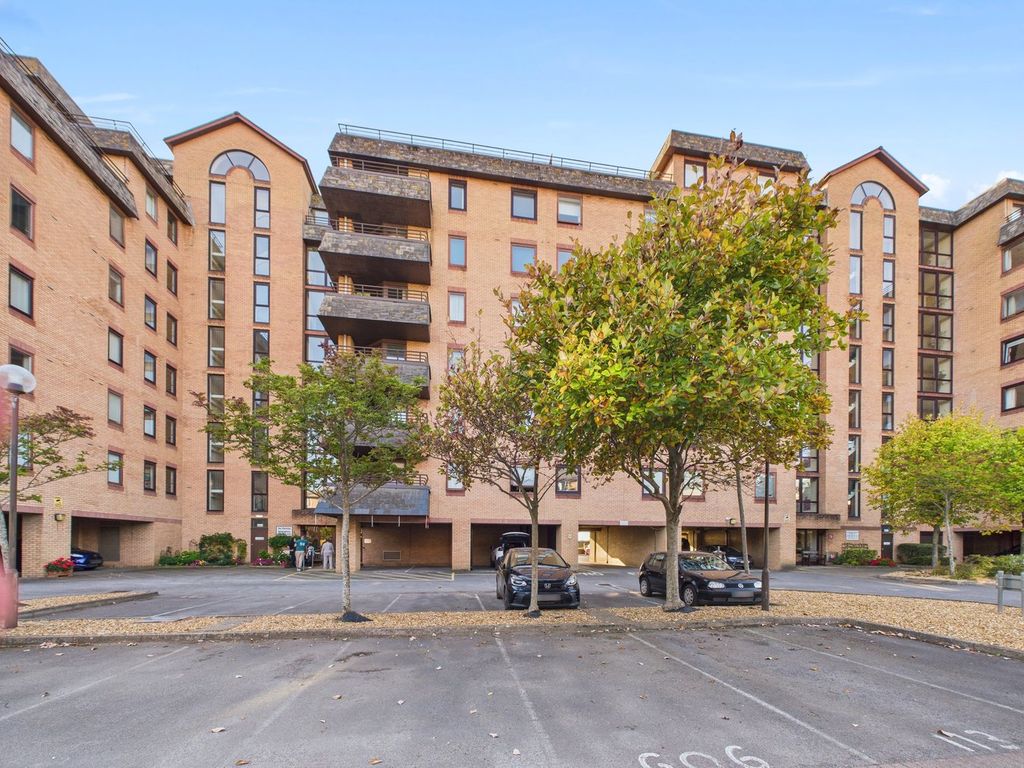 Property photo 3 of 16