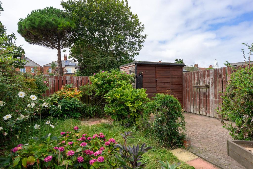 Property photo 3 of 13