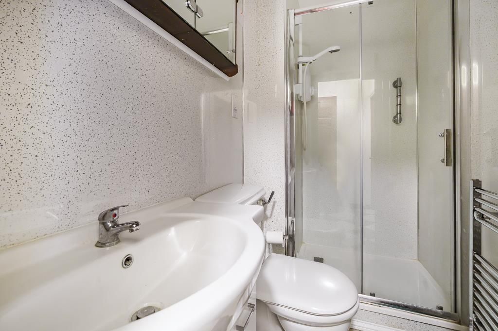 Property photo 2 of 26 Bathroom