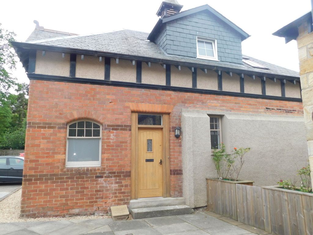 Property photo 1 of 9 External Front