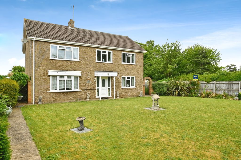 Property photo 2 of 17 Photo