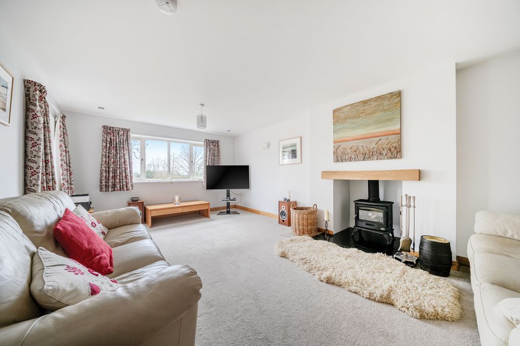 Property photo 2 of 33 1409205-23-698A50dc3c399-1