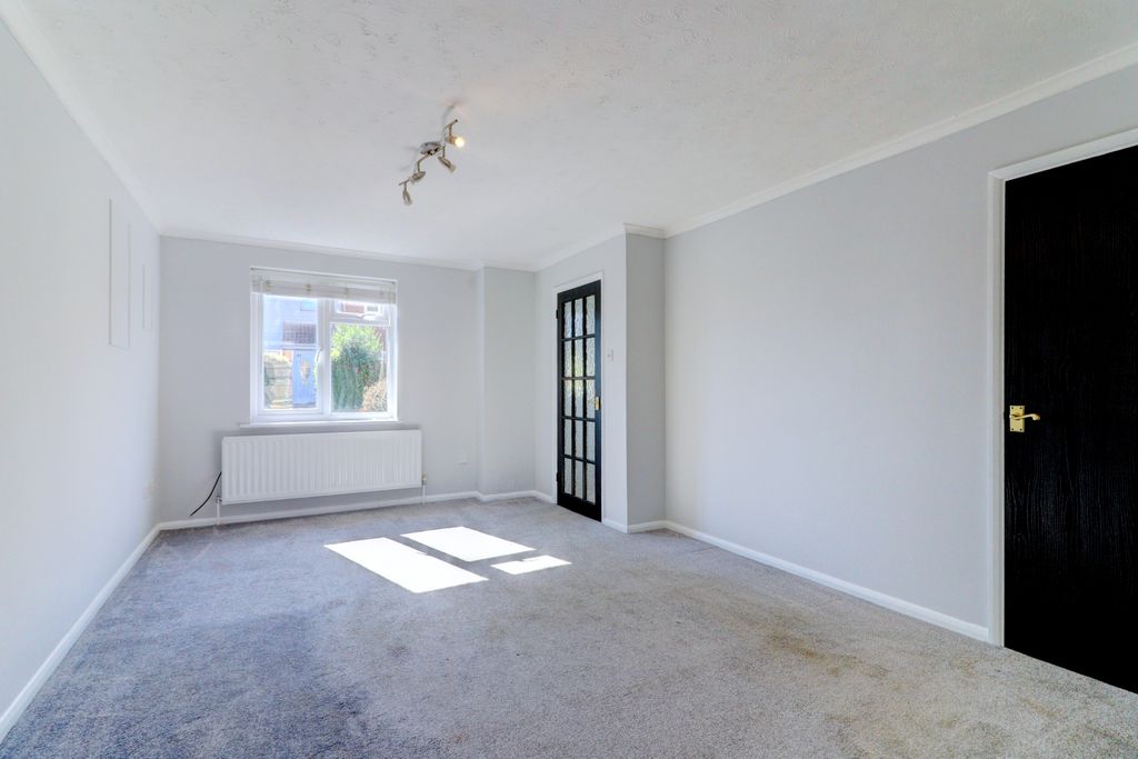 Property photo 2 of 12 Picture No. 03