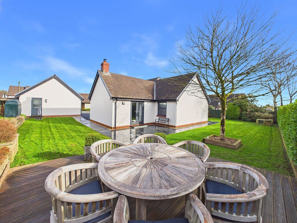 Property photo 2 of 24