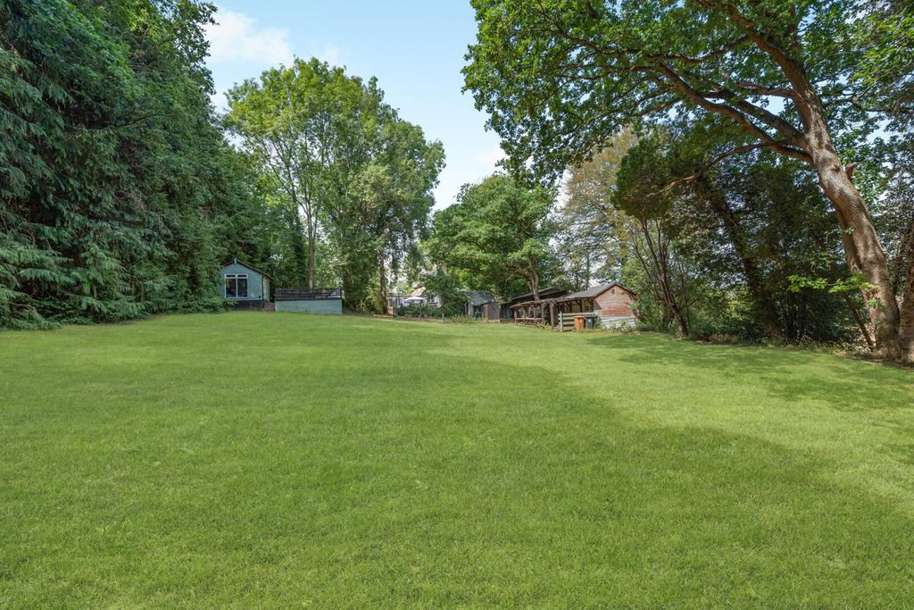Property photo 3 of 35 Rear Garden