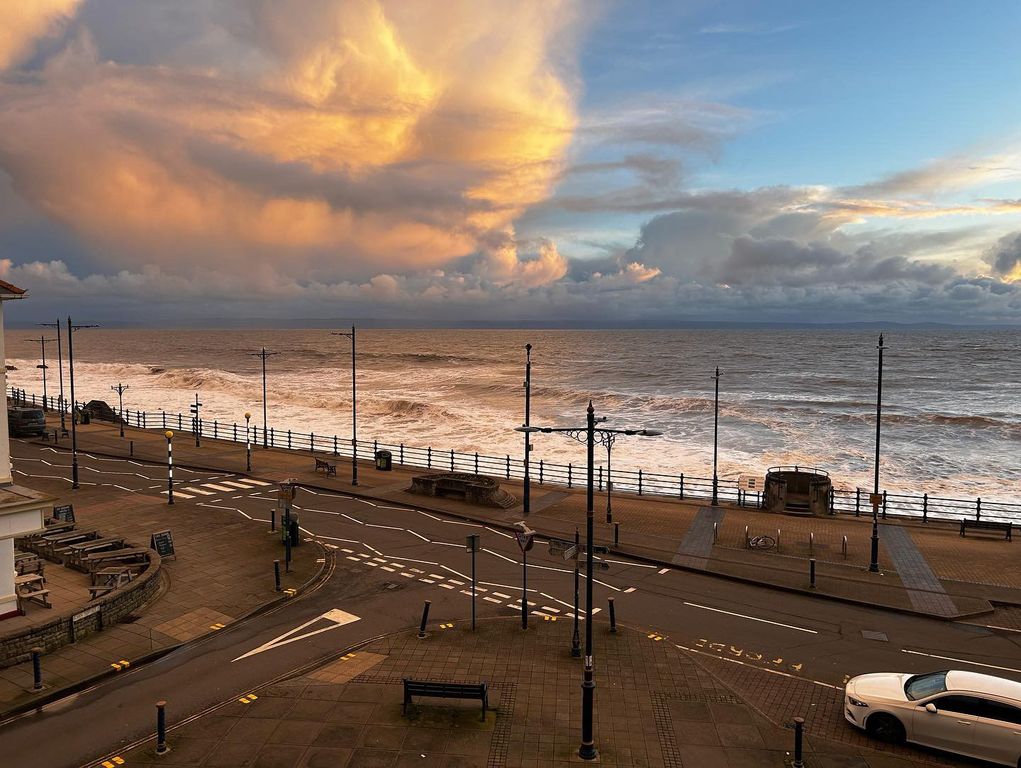 Property photo 2 of 17 View Porthcawl Cf36