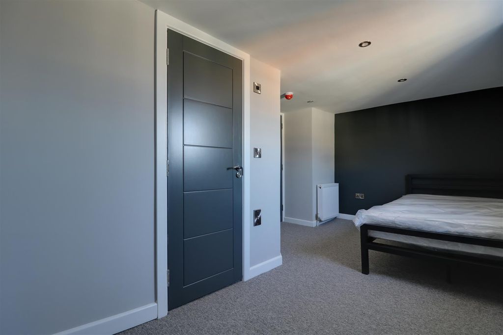 Additional image 9 of 6 bed shared accommodation to rentPreston Street, Brighton BN1
