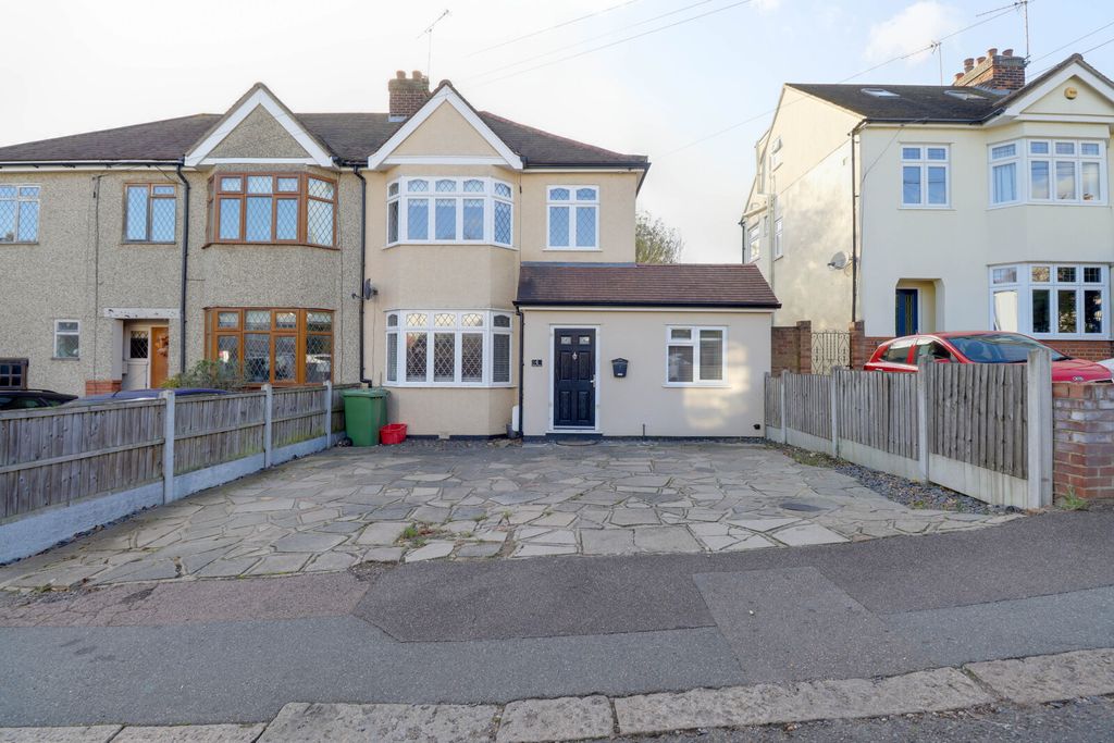 Property photo 1 of 20 Front